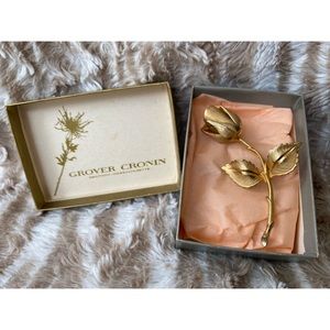 Giovanni • VTG Rose Brooch